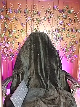 Snapshot of catalina_santana20 chatting on 6, 1, 2026 catalina santana20 online show from 6, 1, 2026