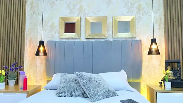 Snapshot of Tifany_boobsgb chatting on 4, 12, 2025 Tifany boobsgb online show from 4, 12, 2025