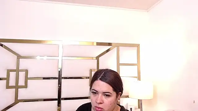 Snapshot of AnniieCarther chatting on 21, 12, 2025 AnniieCarther online show from 21, 12, 2025