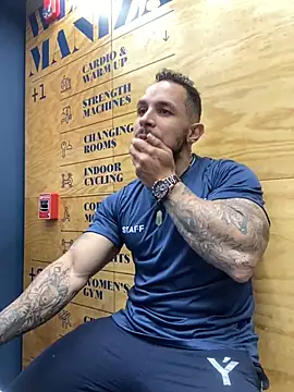 Snapshot of mason_fit chatting on 12, 10, 2025 mason fit online show from 12, 10, 2025