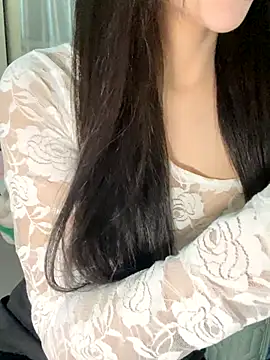 Dior baby online show from 10, 9, 2025