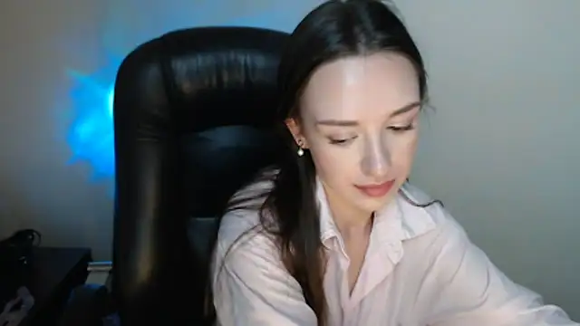BonnieX  online show from 6, 5, 2026