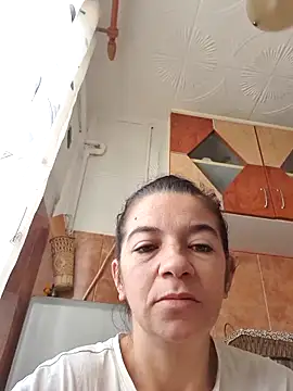 Snapshot of alinaalinutzq chatting on 19, 10, 2025 alinaalinutzq online show from 19, 10, 2025