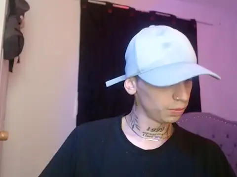 Snapshot of xalejo_max chatting on 8, 10, 2025 xalejo max online show from 8, 10, 2025