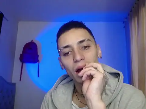 Snapshot of xalejo_max chatting on 11, 10, 2025 xalejo max online show from 11, 10, 2025