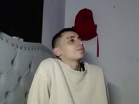 Snapshot of xalejo_max chatting on 13, 10, 2025 xalejo max online show from 13, 10, 2025