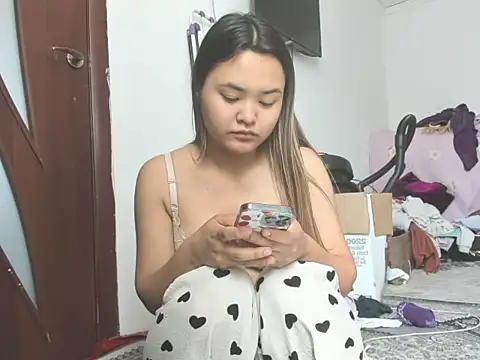 Snapshot of saika_blush chatting on 7, 4, 2026 saika blush online show from 7, 4, 2026