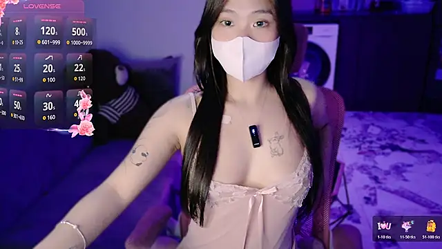 Snapshot of Phuong_Bee chatting on 28, 5, 2026 Phuong Bee online show from 28, 5, 2026
