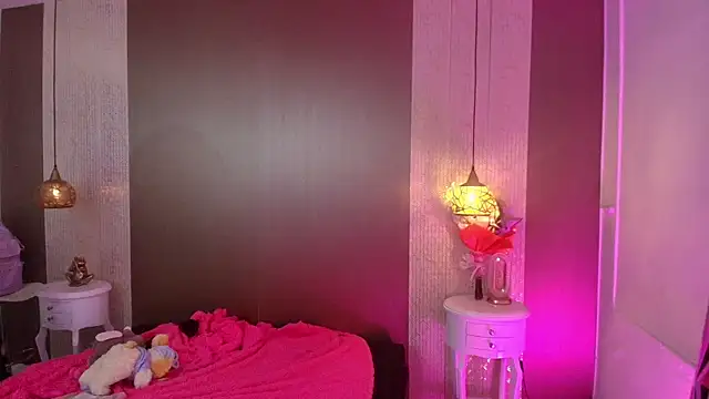 Tiifany Baker online show from 4, 6, 2026