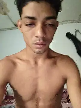 Brayanellatino online show from 3, 8, 2026