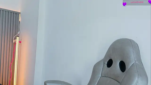 Celeste Presstigge online show from 13, 2, 2026