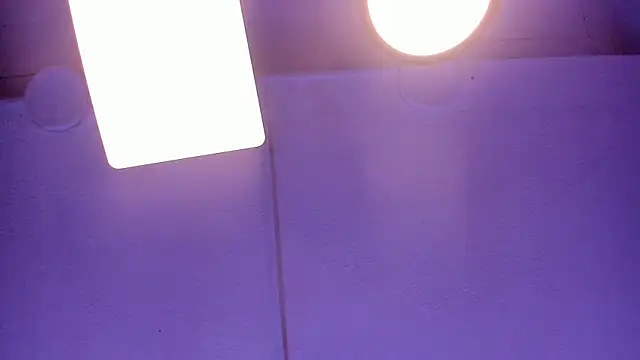 Zoe Lynch  online show from 24, 7, 2026