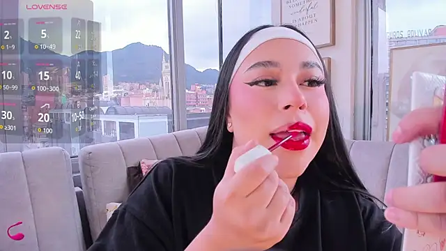 Zoey thompson online show from 18, 9, 2025