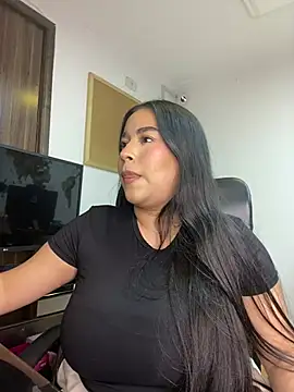Zoey thompson online show from 9, 5, 2026