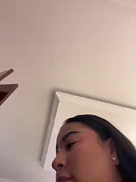 Zoey thompson online show from 20, 6, 2026