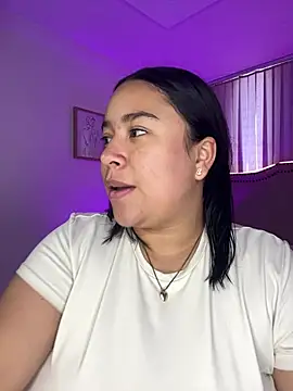 Zoey thompson online show from 22, 7, 2026