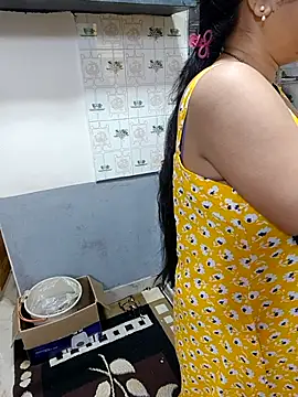 Queen Nightt online show from 3, 3, 2026