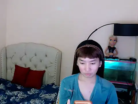 ShantalFoxxy  online show from 28, 4, 2026