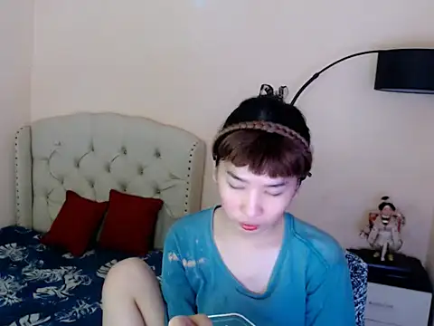 ShantalFoxxy  online show from 6, 5, 2026