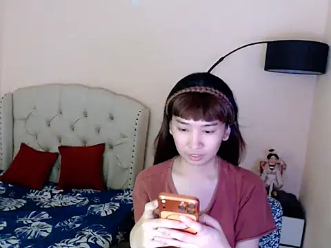 ShantalFoxxy  online show from 27, 6, 2026