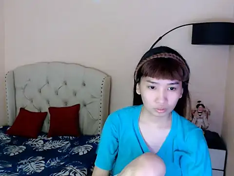 ShantalFoxxy  online show from 5, 7, 2026