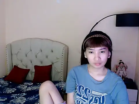 ShantalFoxxy  online show from 11, 7, 2026