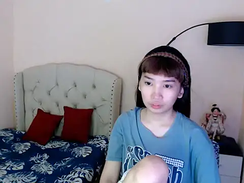 ShantalFoxxy  online show from 27, 7, 2026