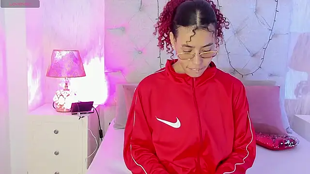 Pamelamiler   online show from 19, 12, 2025