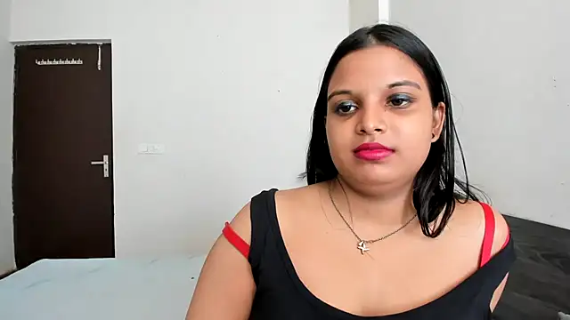 Snapshot of Maahhii_2 chatting on 17, 6, 2026 Maahhii 2 online show from 17, 6, 2026