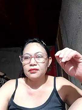 Everleigh mom online show from 7, 1, 2026