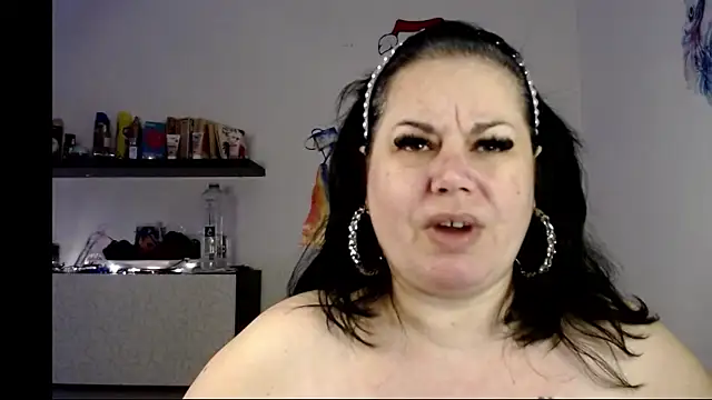 Snapshot of andreea2011 chatting on 17, 12, 2025 andreea2011 online show from 17, 12, 2025