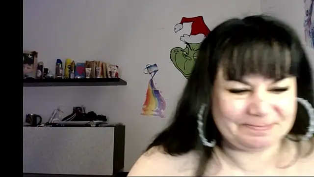 Snapshot of andreea2011 chatting on 22, 12, 2025 andreea2011 online show from 22, 12, 2025