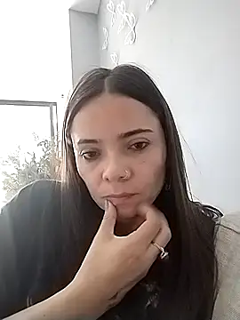 Cami Konor online show from 13, 9, 2025