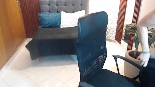 maira tf online show from 10, 10, 2025