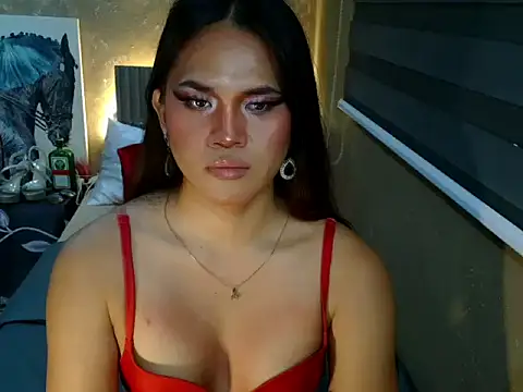 YllanaAltheaXxX online show from 2, 4, 2026