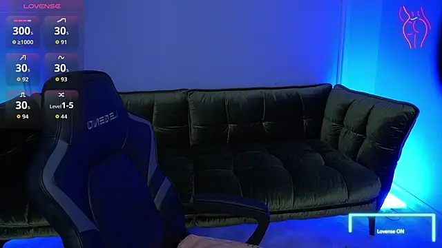 EliseVelour online show from 5, 10, 2025