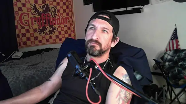DevilPup75  online show from 11, 10, 2025