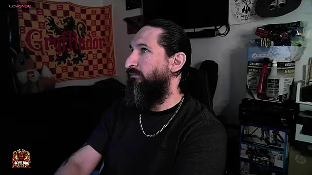 DevilPup75  online show from 16, 4, 2026