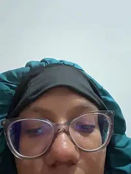 Valen1800 online show from 4, 10, 2025