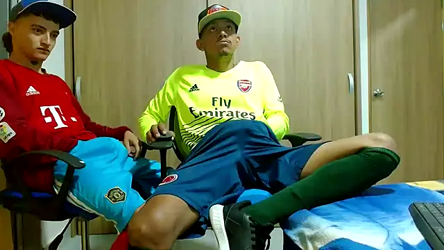 skinny23cm online show from 10, 12, 2024