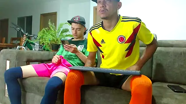 skinny23cm online show from 11, 12, 2024