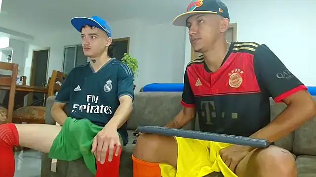 skinny23cm online show from 13, 2, 2025