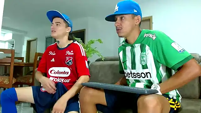 skinny23cm online show from 7, 3, 2025