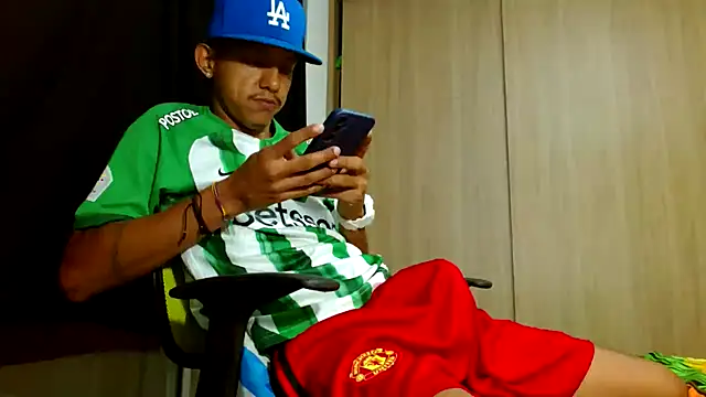 skinny23cm online show from 22, 3, 2025