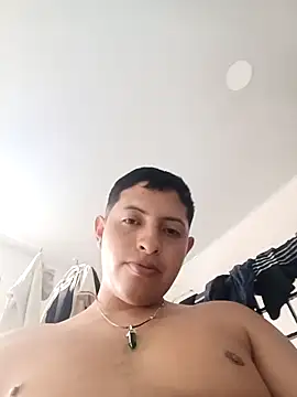 Snapshot of Yuliana-brayan chatting on 19, 2, 2026 Yuliana-brayan online show from 19, 2, 2026