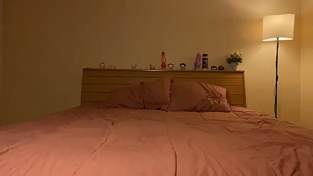 Snapshot of KellyTwink chatting on 30, 10, 2025 KellyTwink online show from 30, 10, 2025