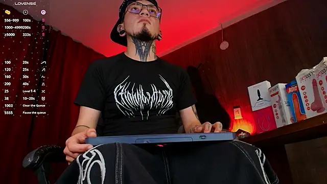 tyler jones  online show from 24, 7, 2026