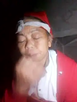 Snapshot of VangLe73 chatting on 24, 10, 2025 VangLe73 online show from 24, 10, 2025