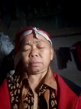 Snapshot of VangLe73 chatting on 18, 11, 2025 VangLe73 online show from 18, 11, 2025