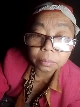 Snapshot of VangLe73 chatting on 20, 11, 2025 VangLe73 online show from 20, 11, 2025